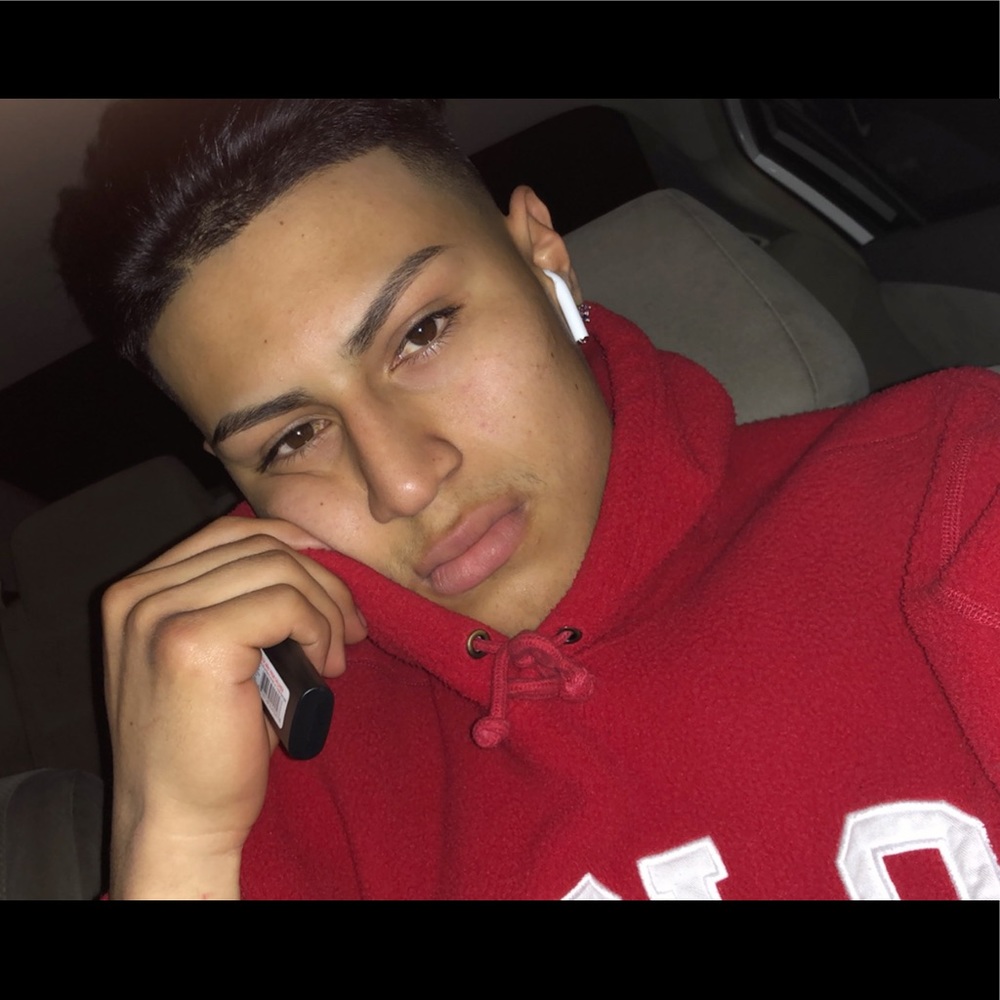 Meet your Posher, Edgar